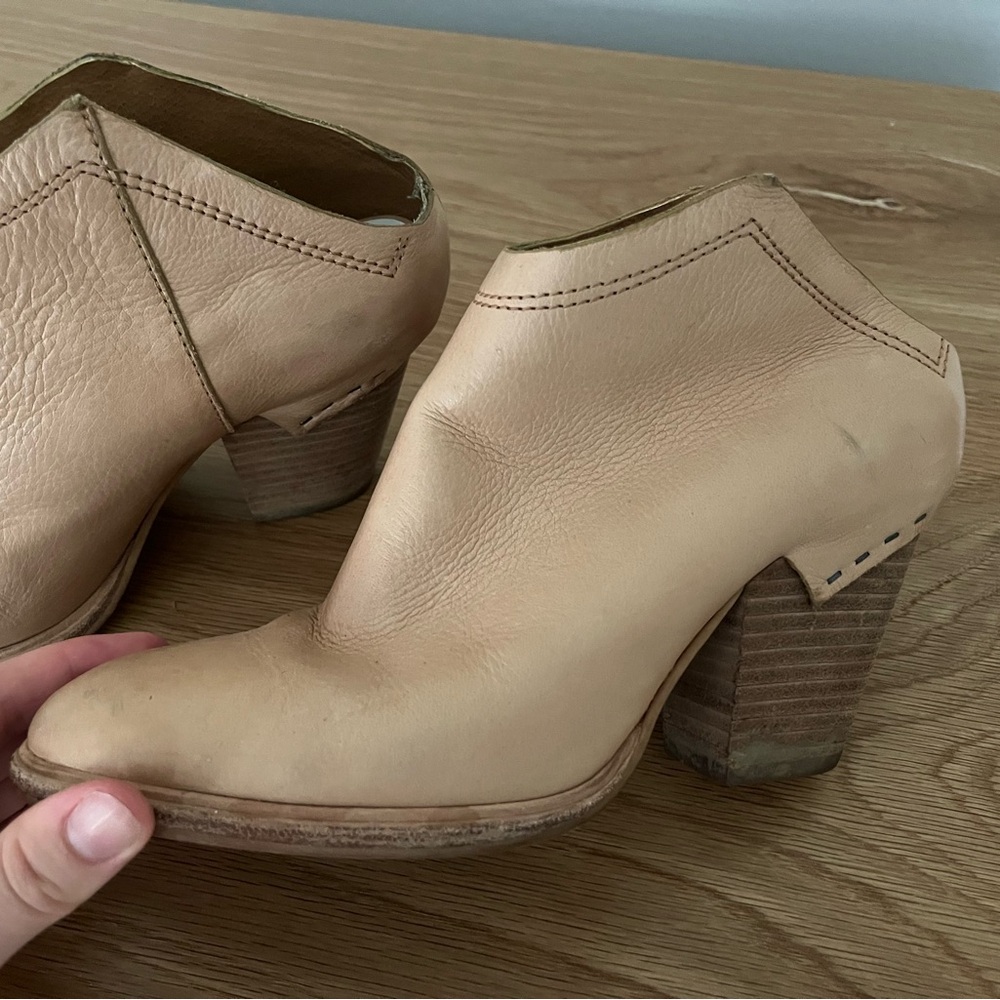 Dolce Vita Tan Leather Ankle Boots
